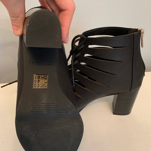 NWOT Call It Spring Heel Booties - Picture 3 of 4